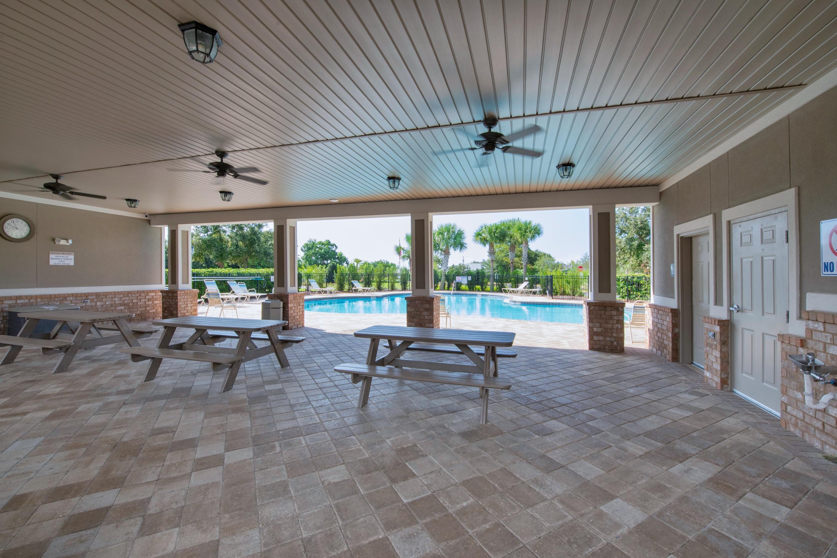 RESERVE POINTE - Residential