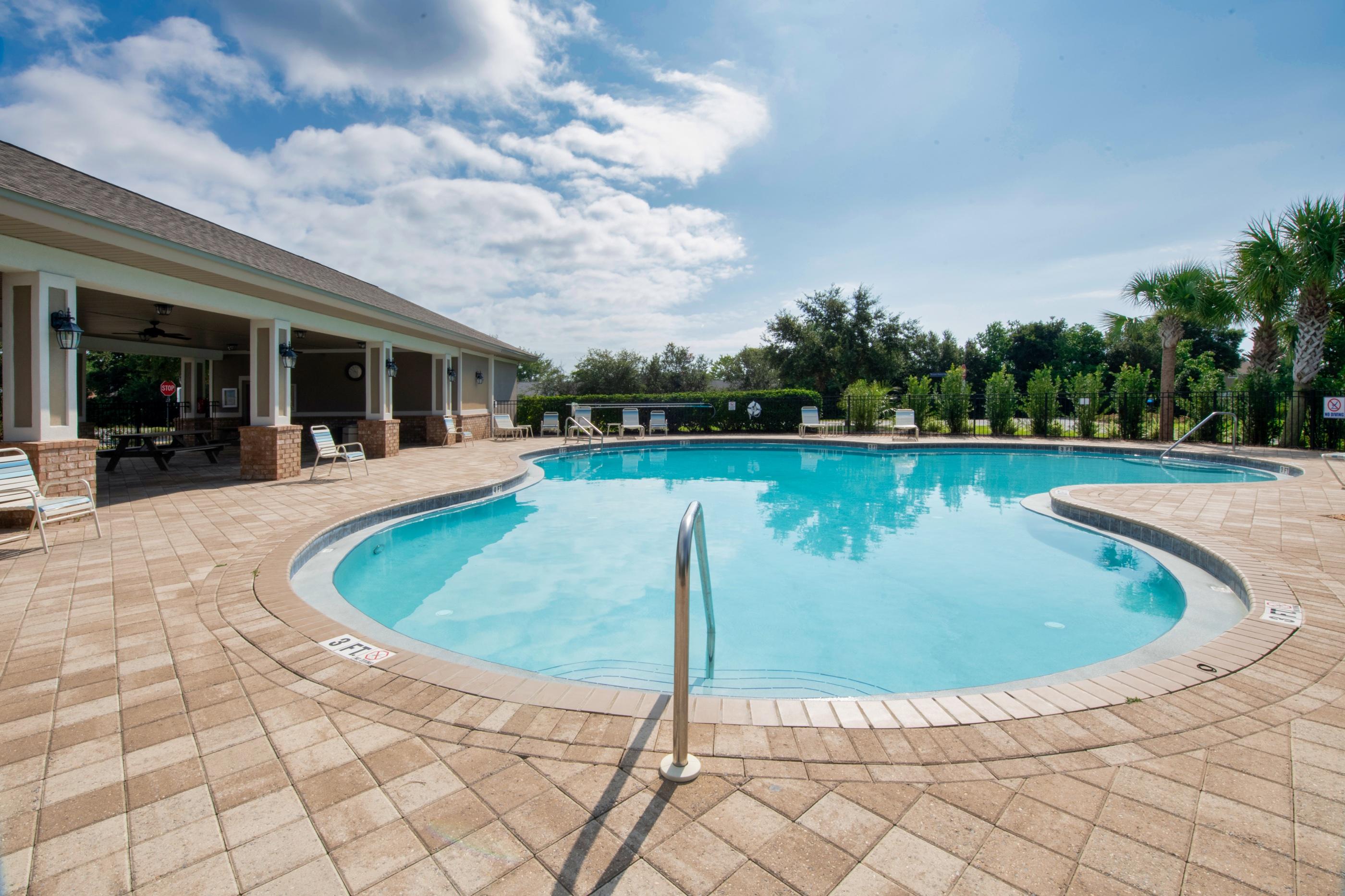 RESERVE POINTE - Residential