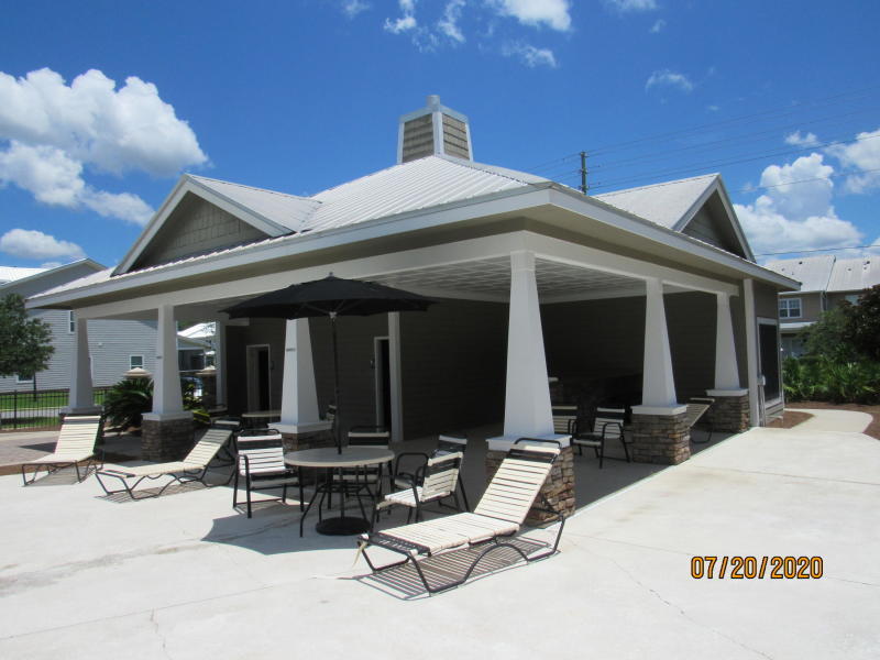 VERANDAS AT FREEPORT - Residential Lease