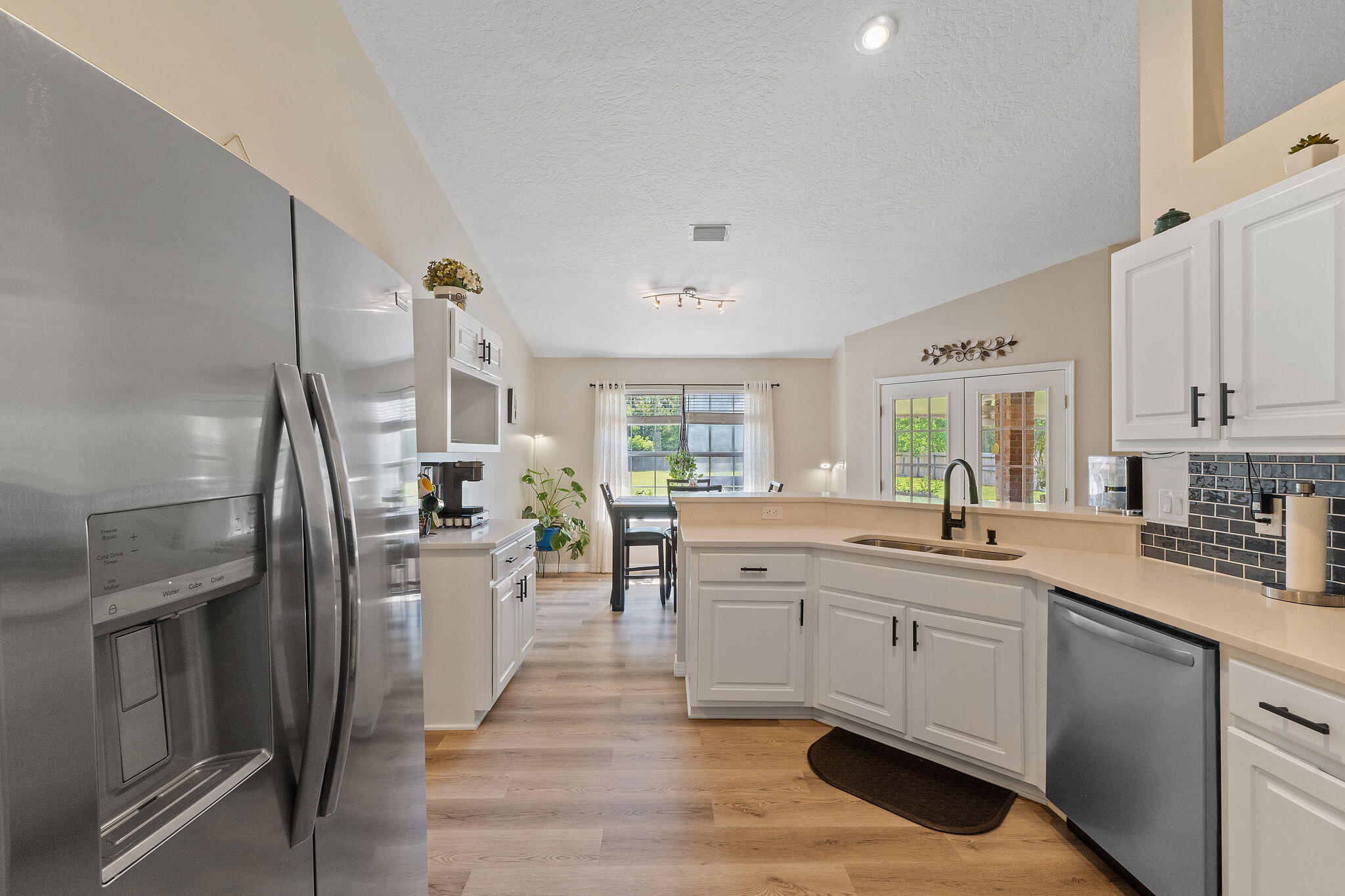 HOLLEY BY THE SEA - Residential