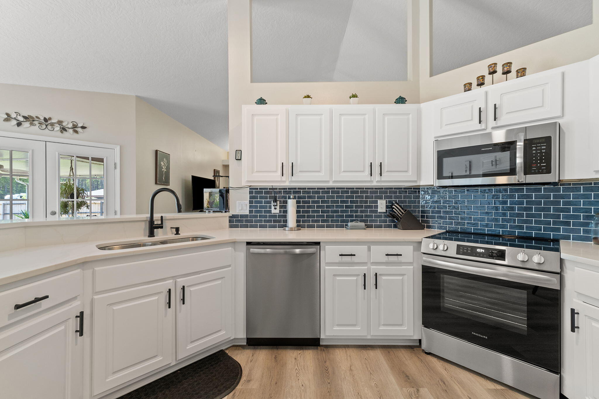 HOLLEY BY THE SEA - Residential