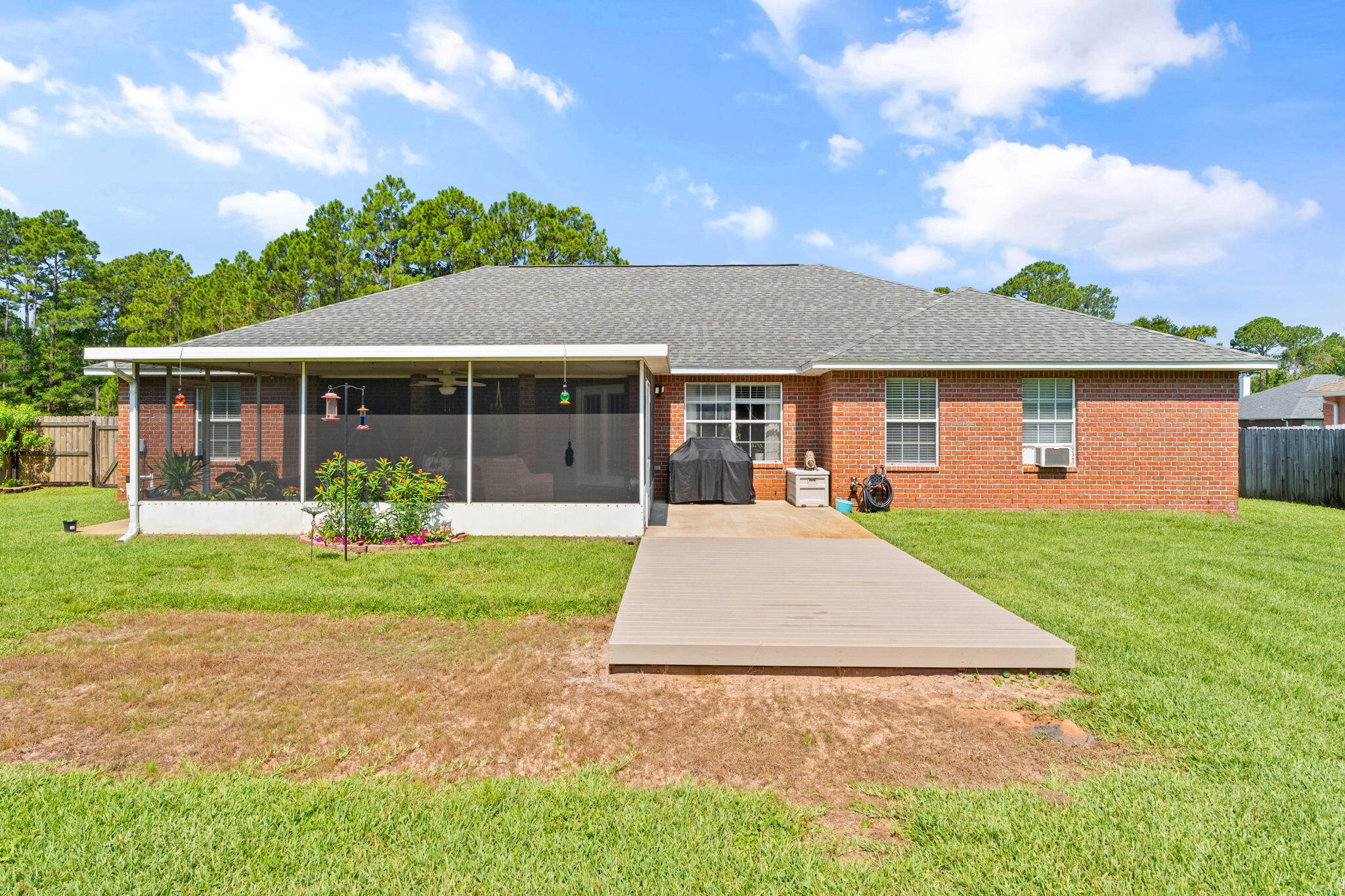 HOLLEY BY THE SEA - Residential