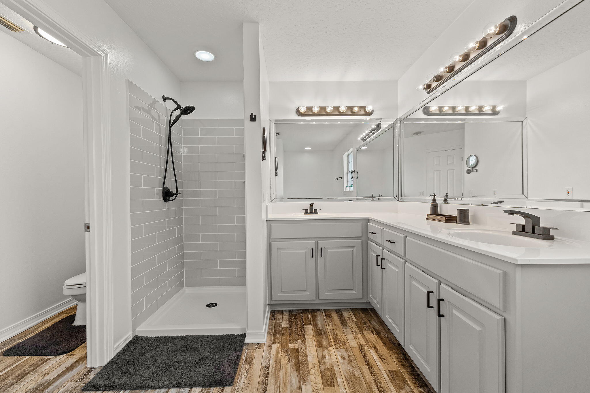 HOLLEY BY THE SEA - Residential