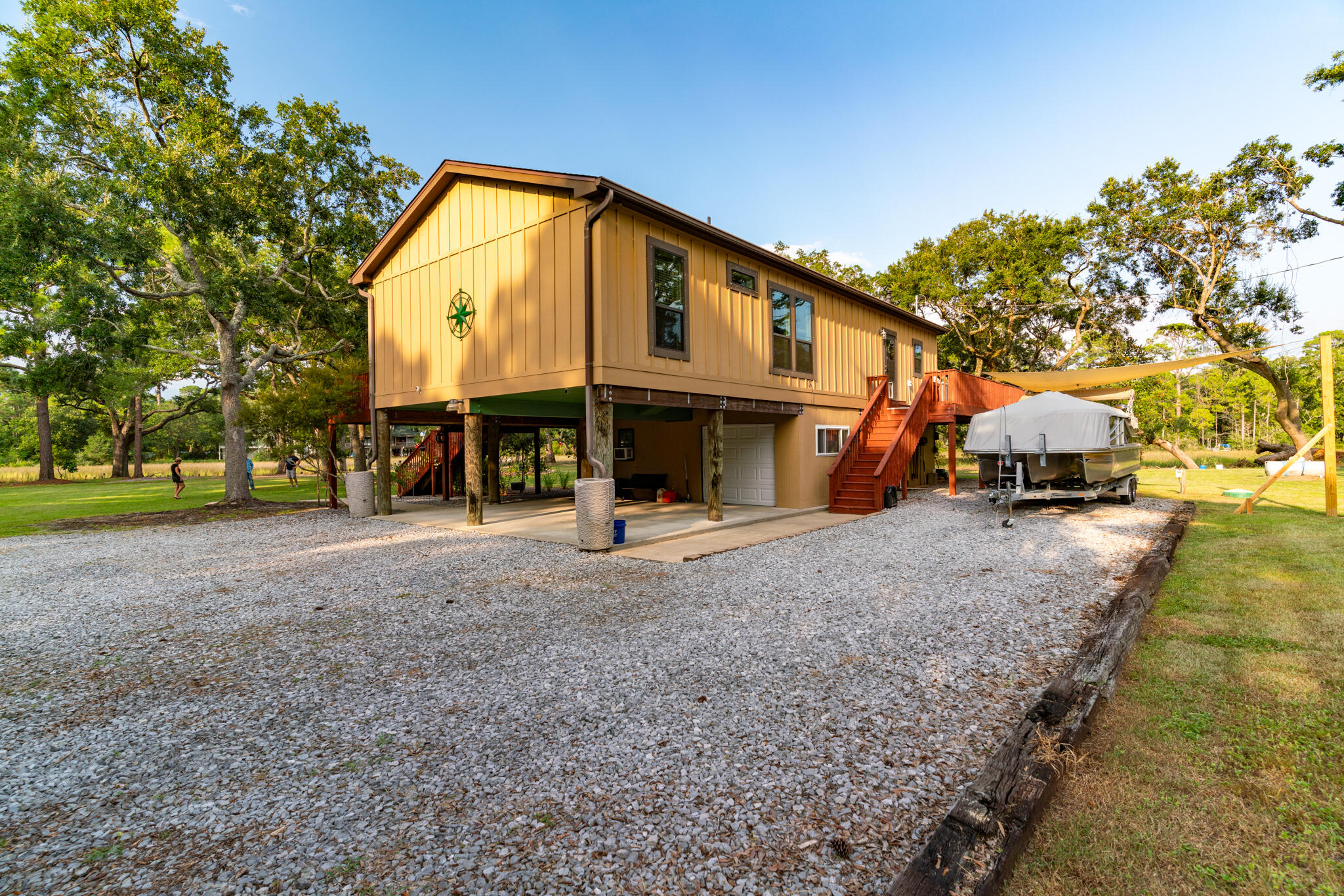 RACCOON BAYOU - Residential