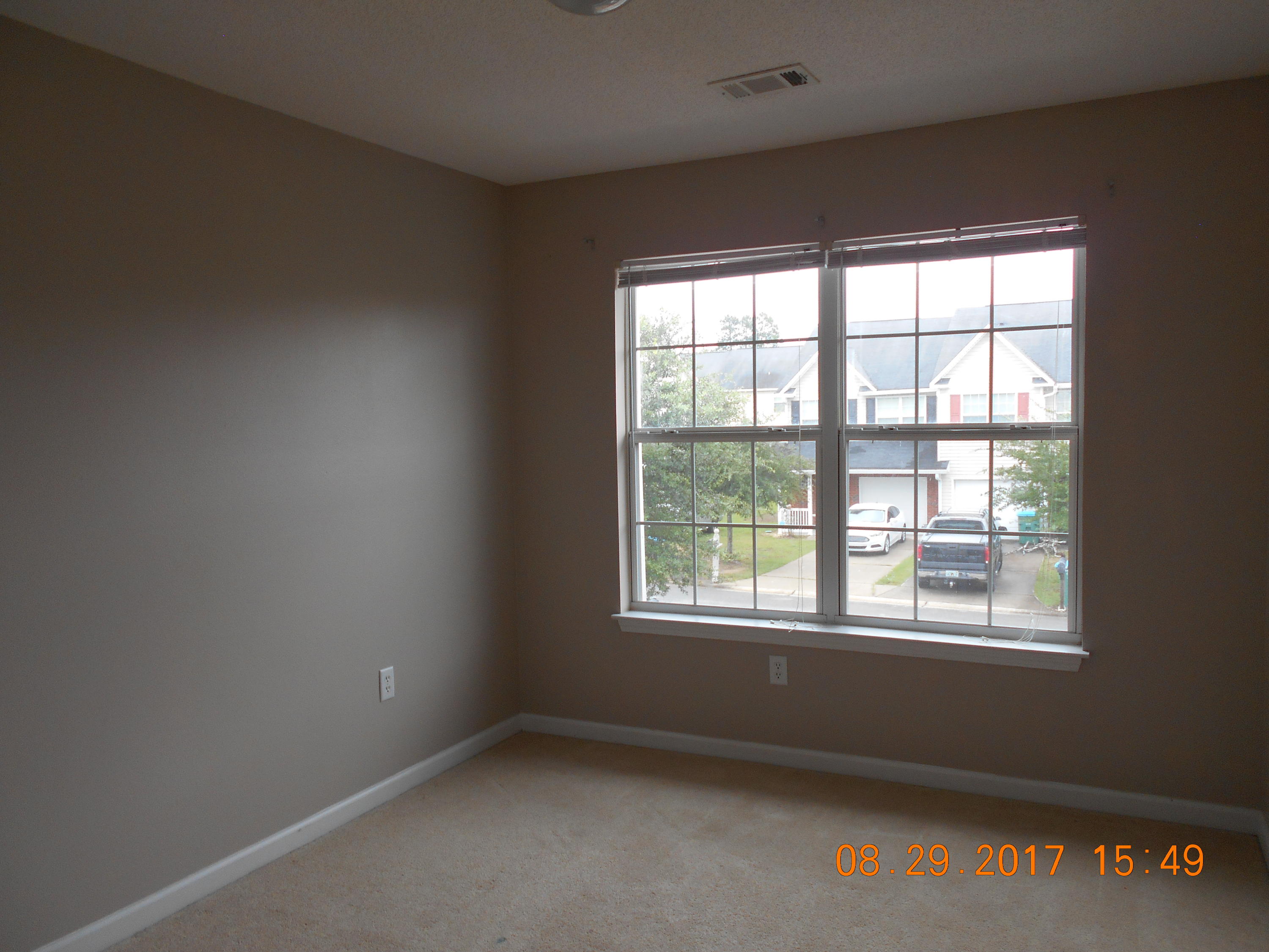 Rolling Pines T/H - Residential