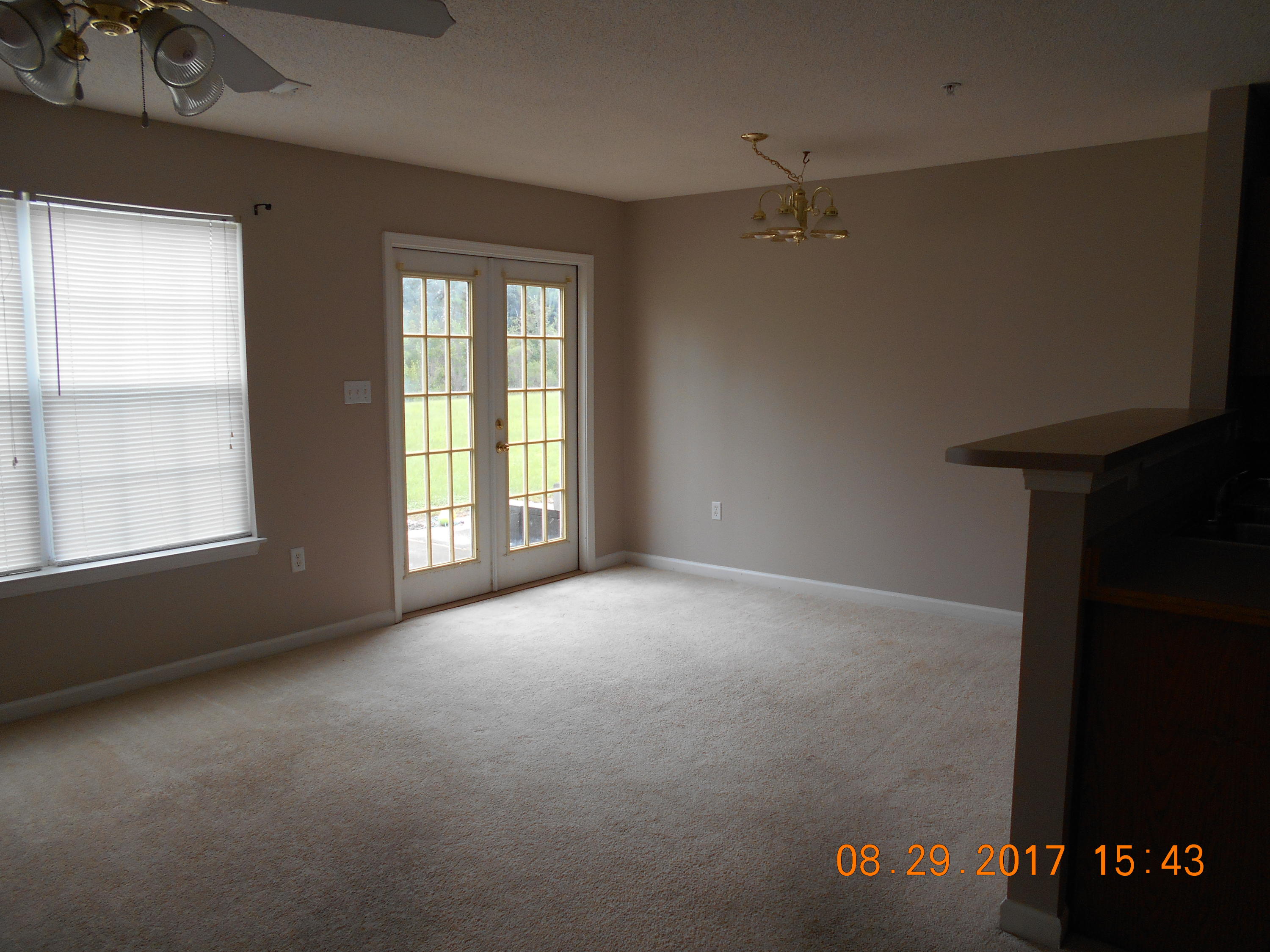 Rolling Pines T/H - Residential