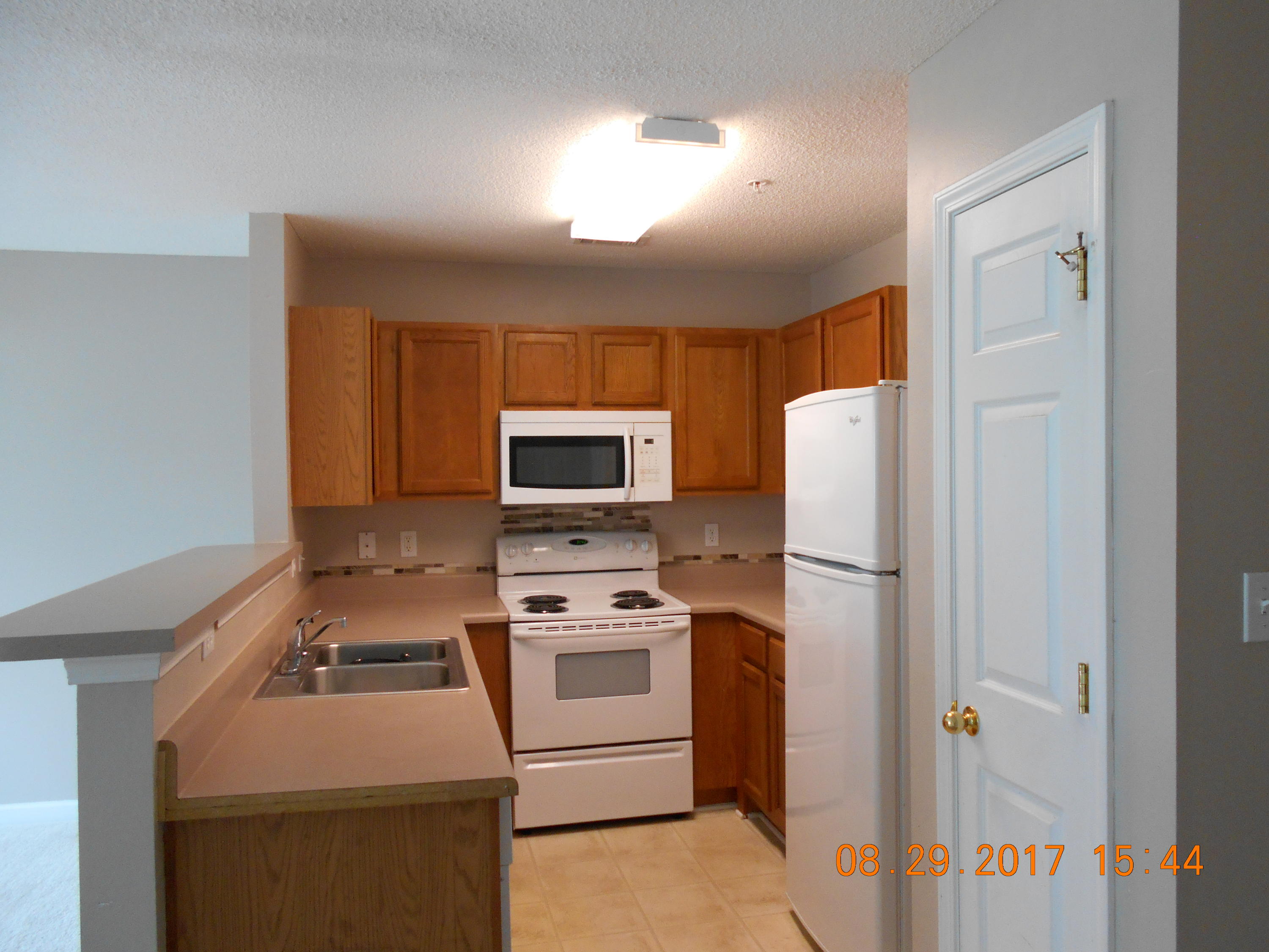 Rolling Pines T/H - Residential