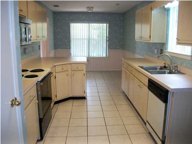 SANDY RIDGE ESTATES - Residential Lease