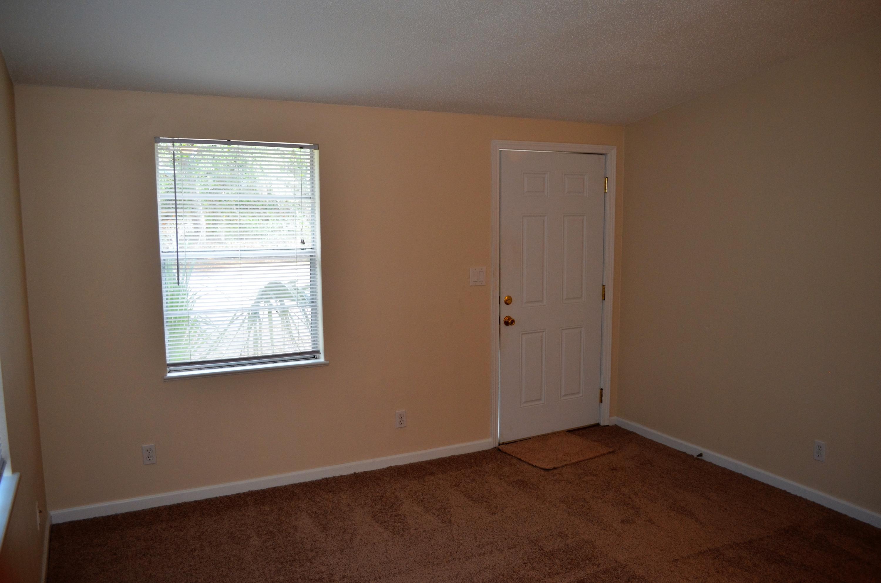 UNRECORDED SUBDIVISION - Residential Lease