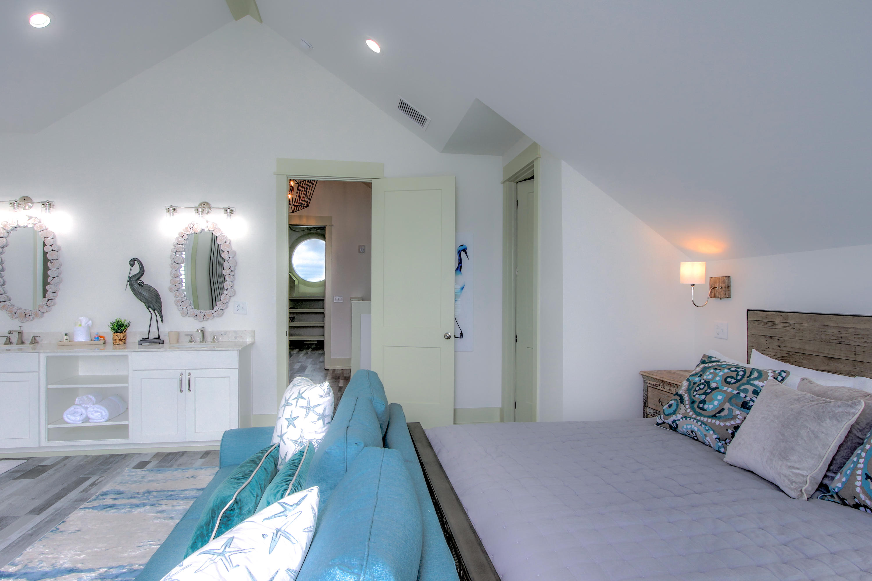 BELAIRE ESTATES - Residential