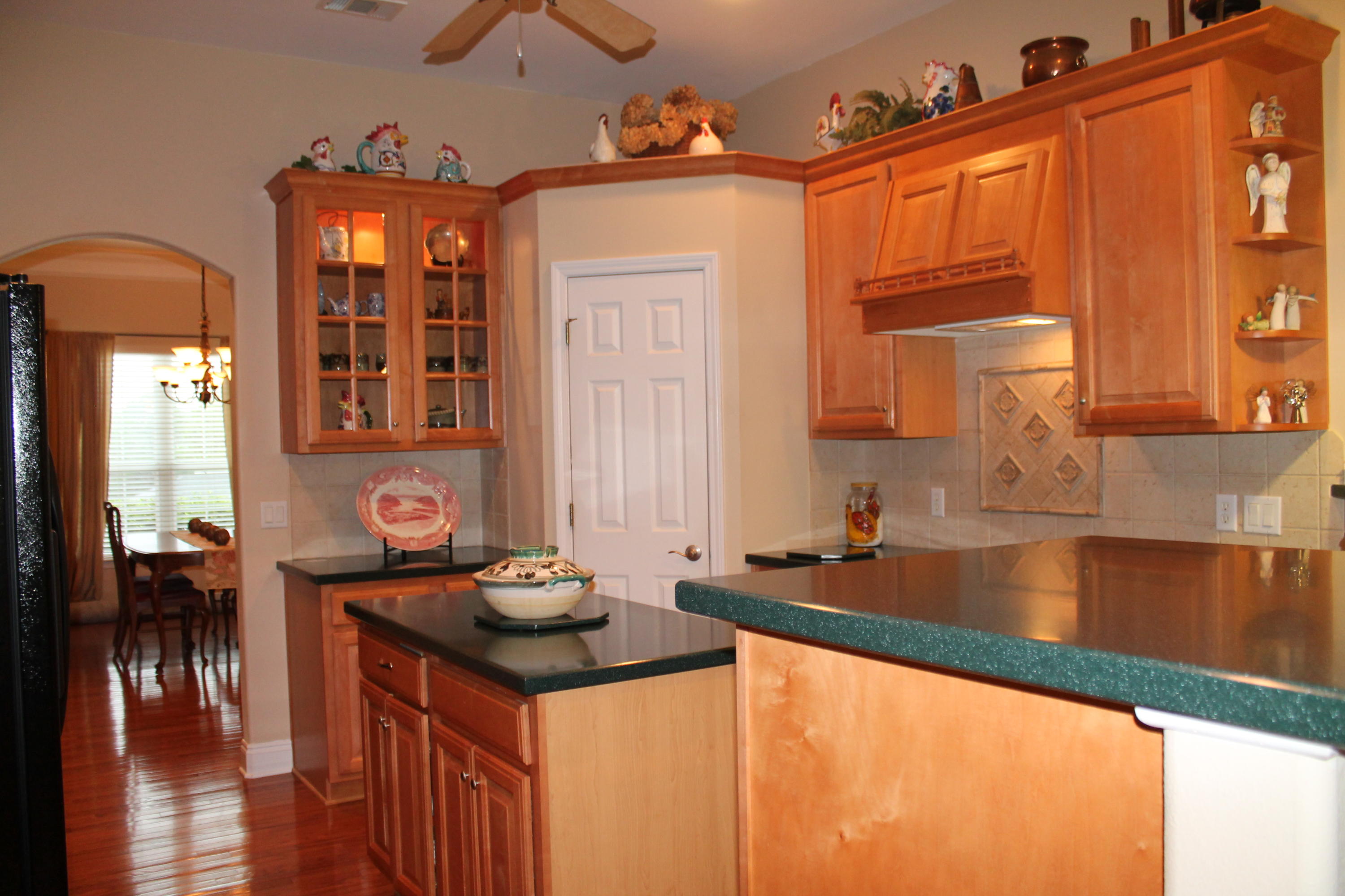 ROCKY BAYOU CC EST #9 LOT 39 - Residential