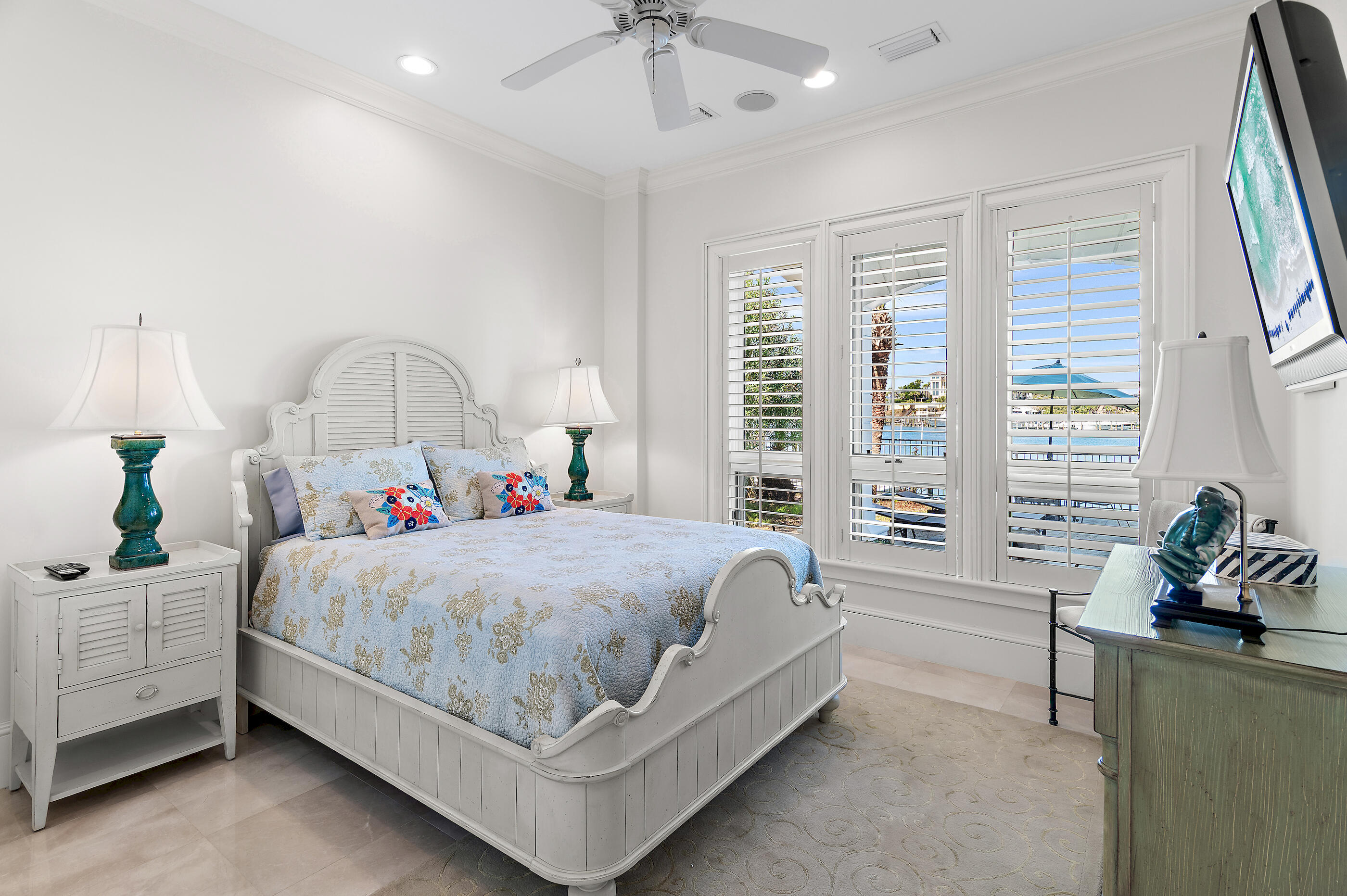 HOLIDAY ISLE - Residential