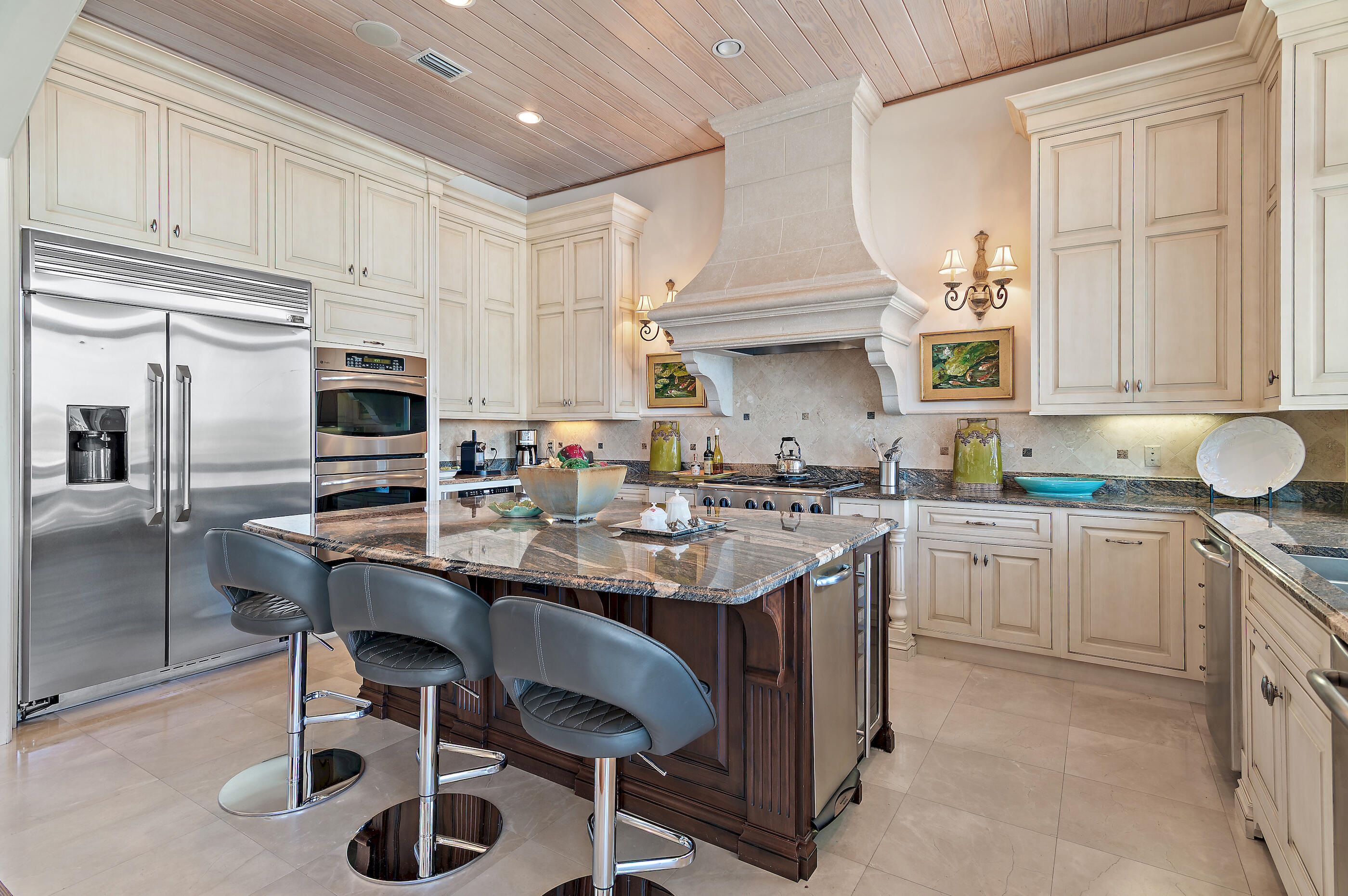 HOLIDAY ISLE - Residential