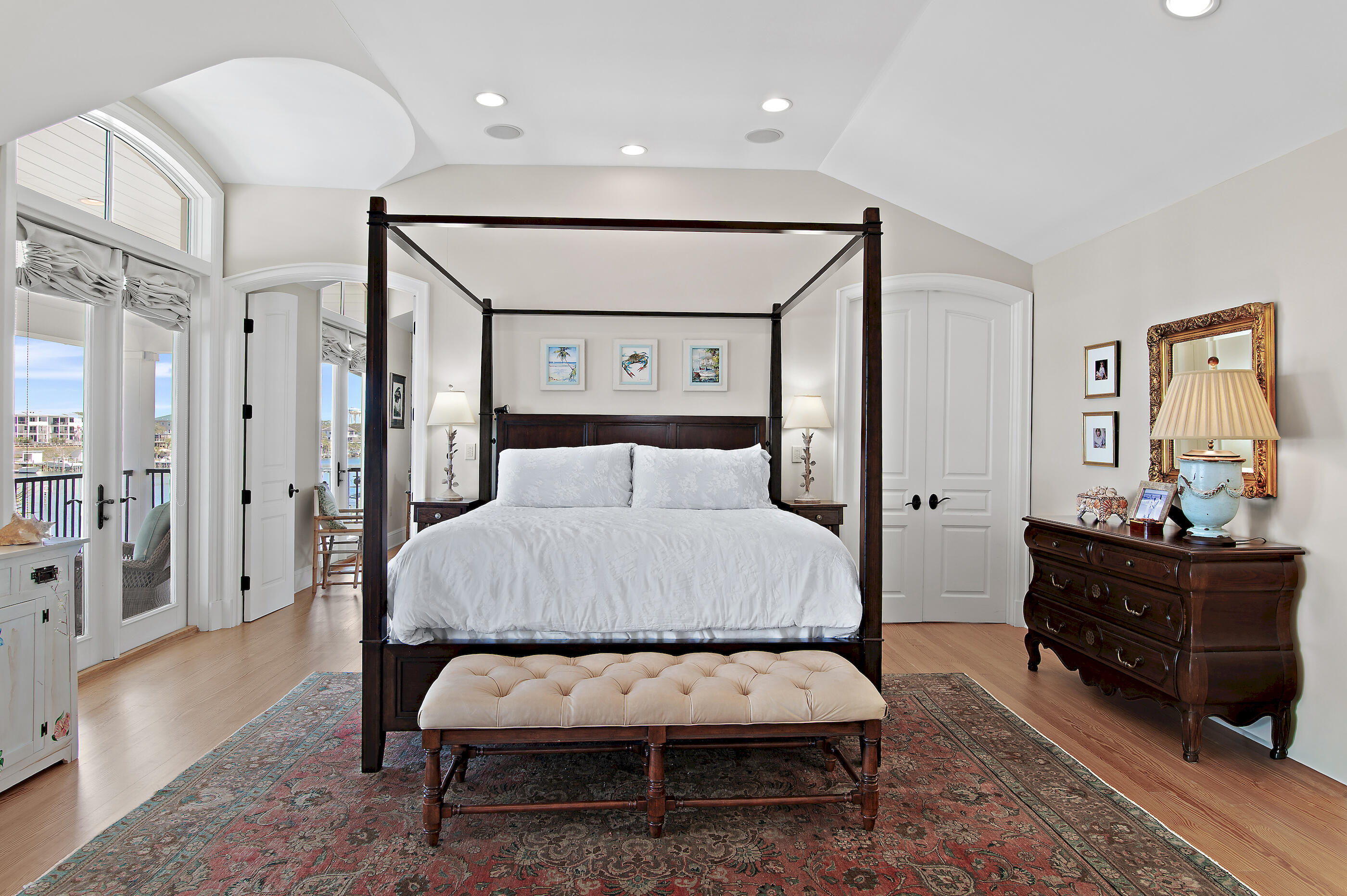 HOLIDAY ISLE - Residential