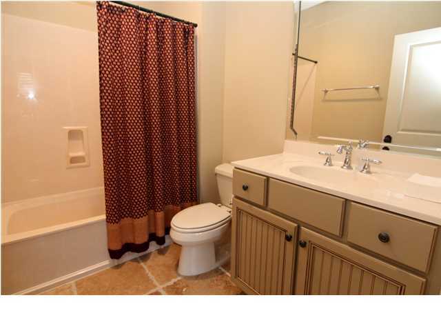 BUNGALOS AT SANDESTIN - Residential