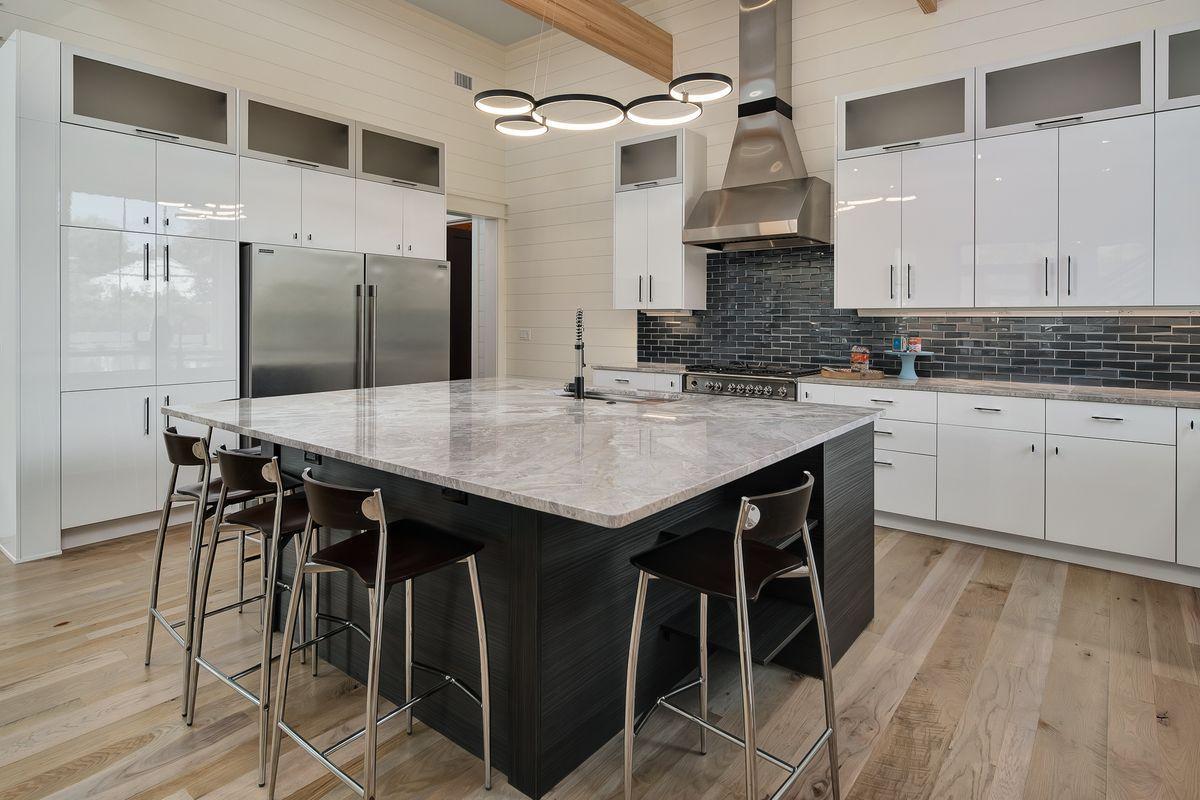 SEAGROVE SHORES 4TH ADD - Residential