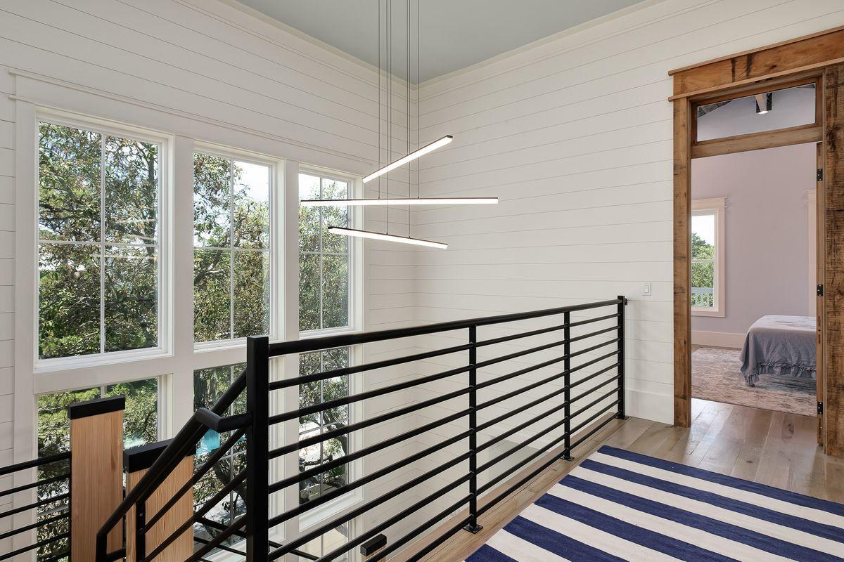 SEAGROVE SHORES 4TH ADD - Residential