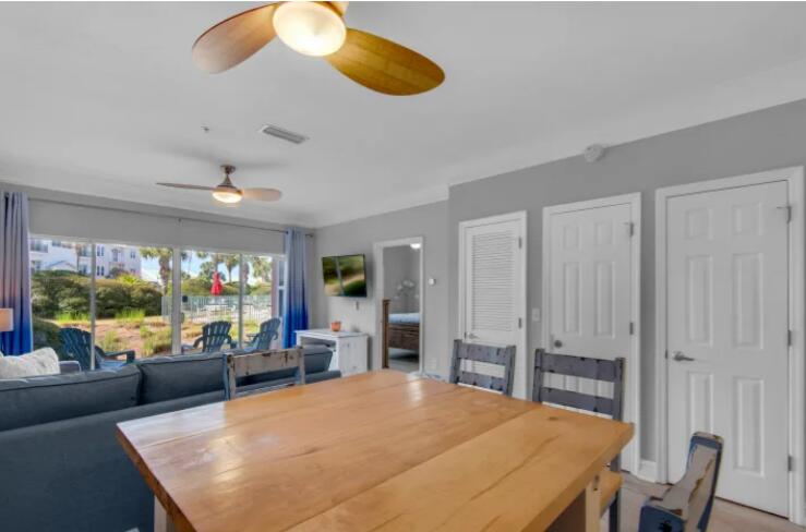 EMERALD WATERS - Residential