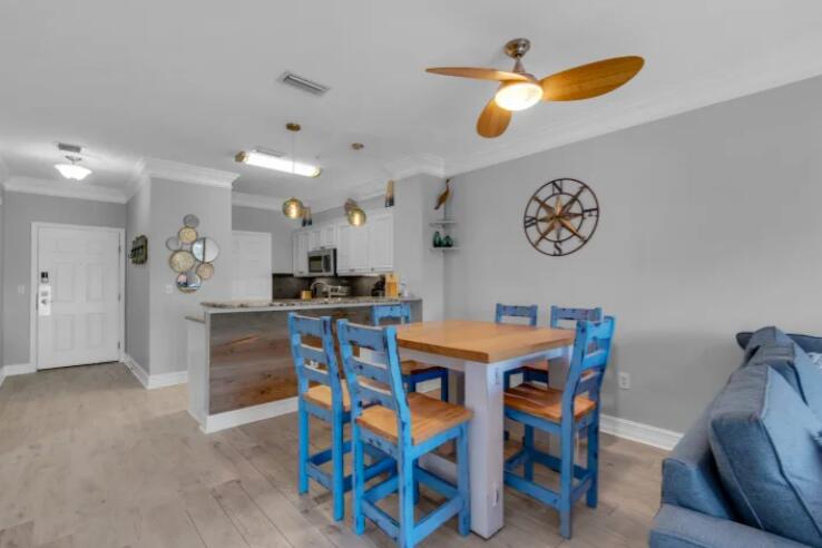 EMERALD WATERS - Residential