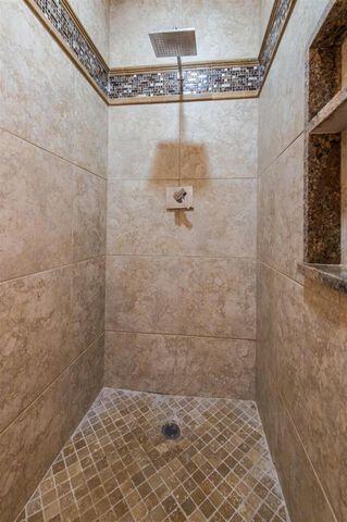 EMERALD WATERS - Residential