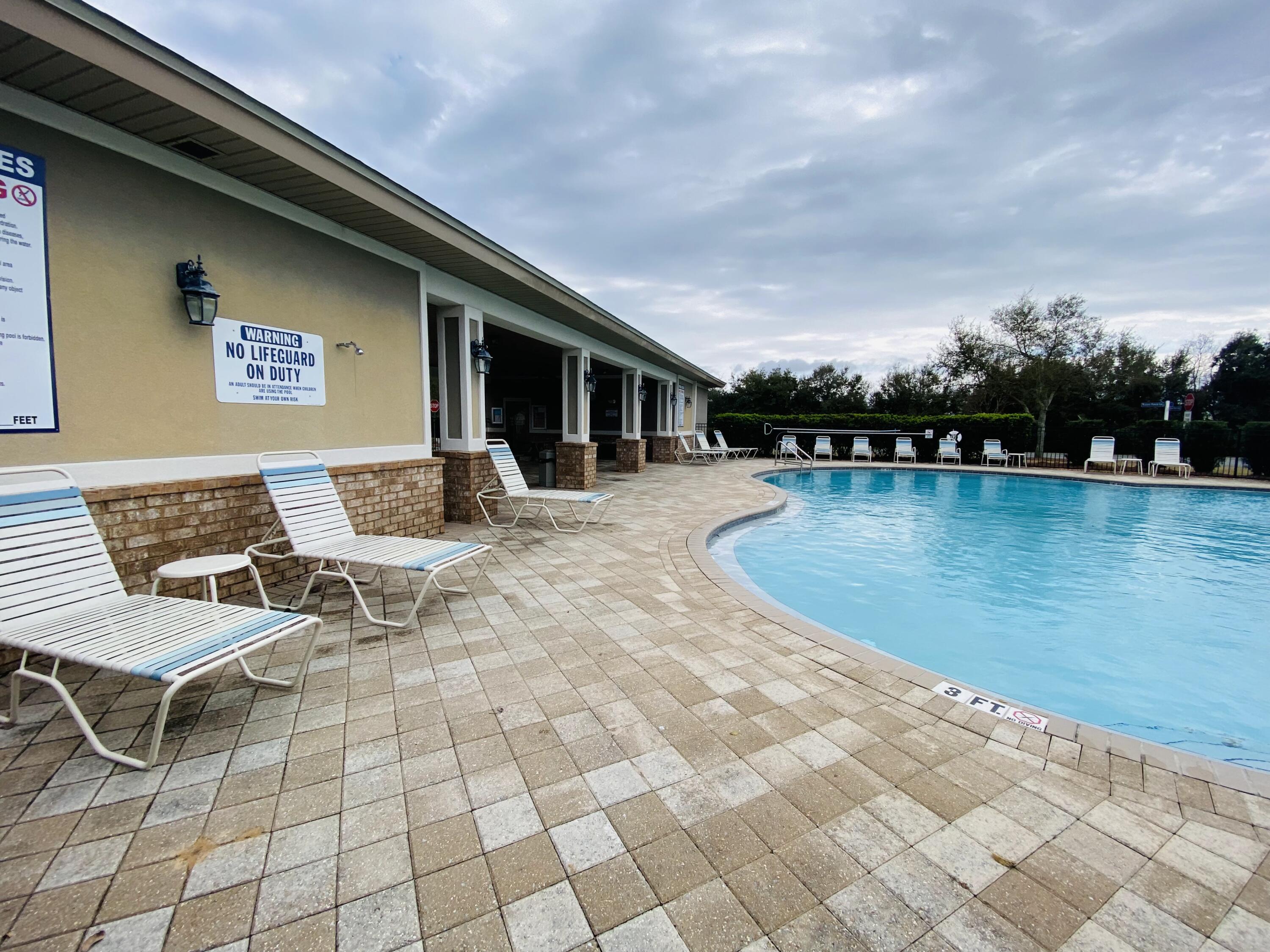 RESERVE POINTE - Residential