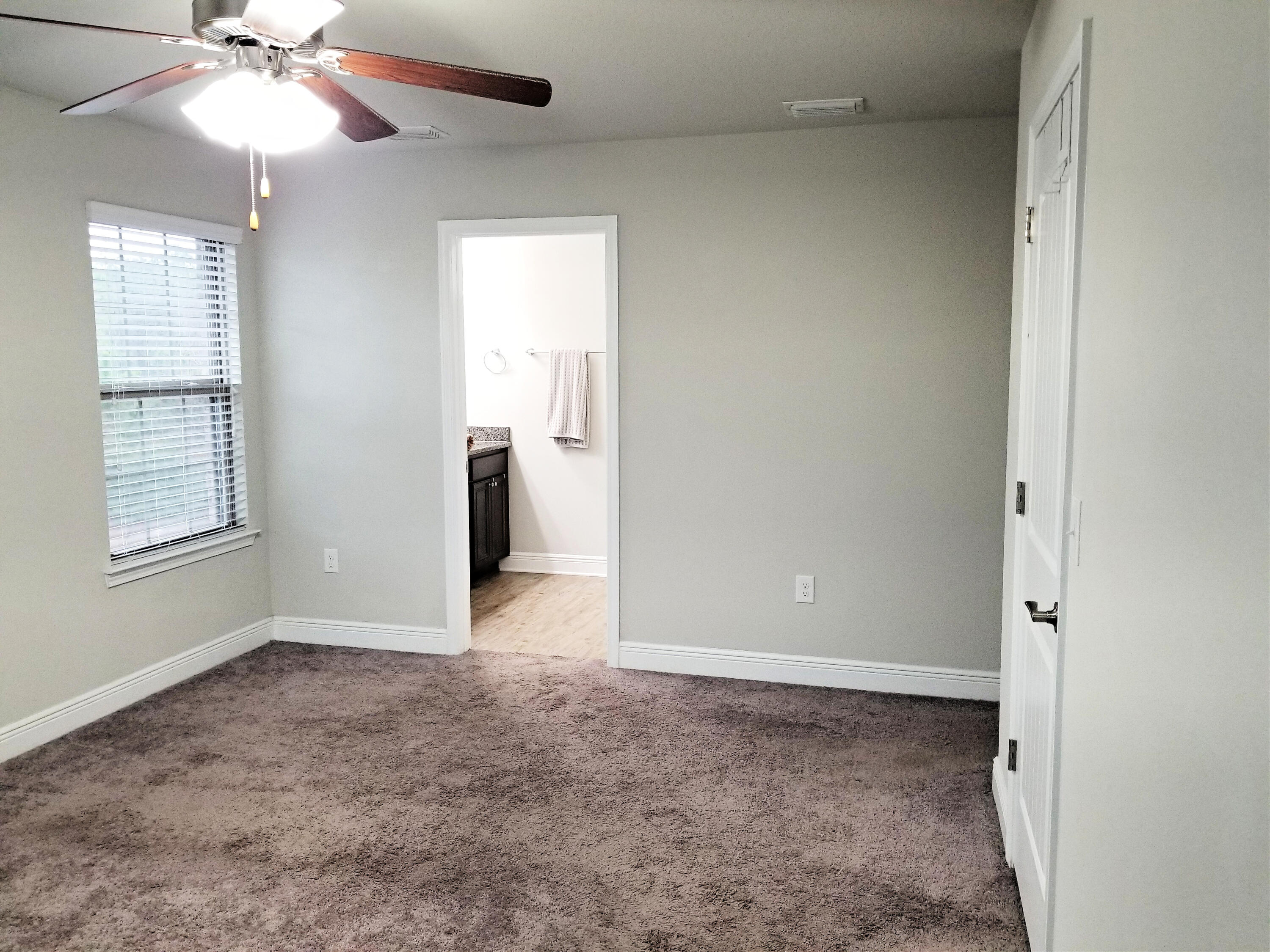 RESERVE POINTE - Residential