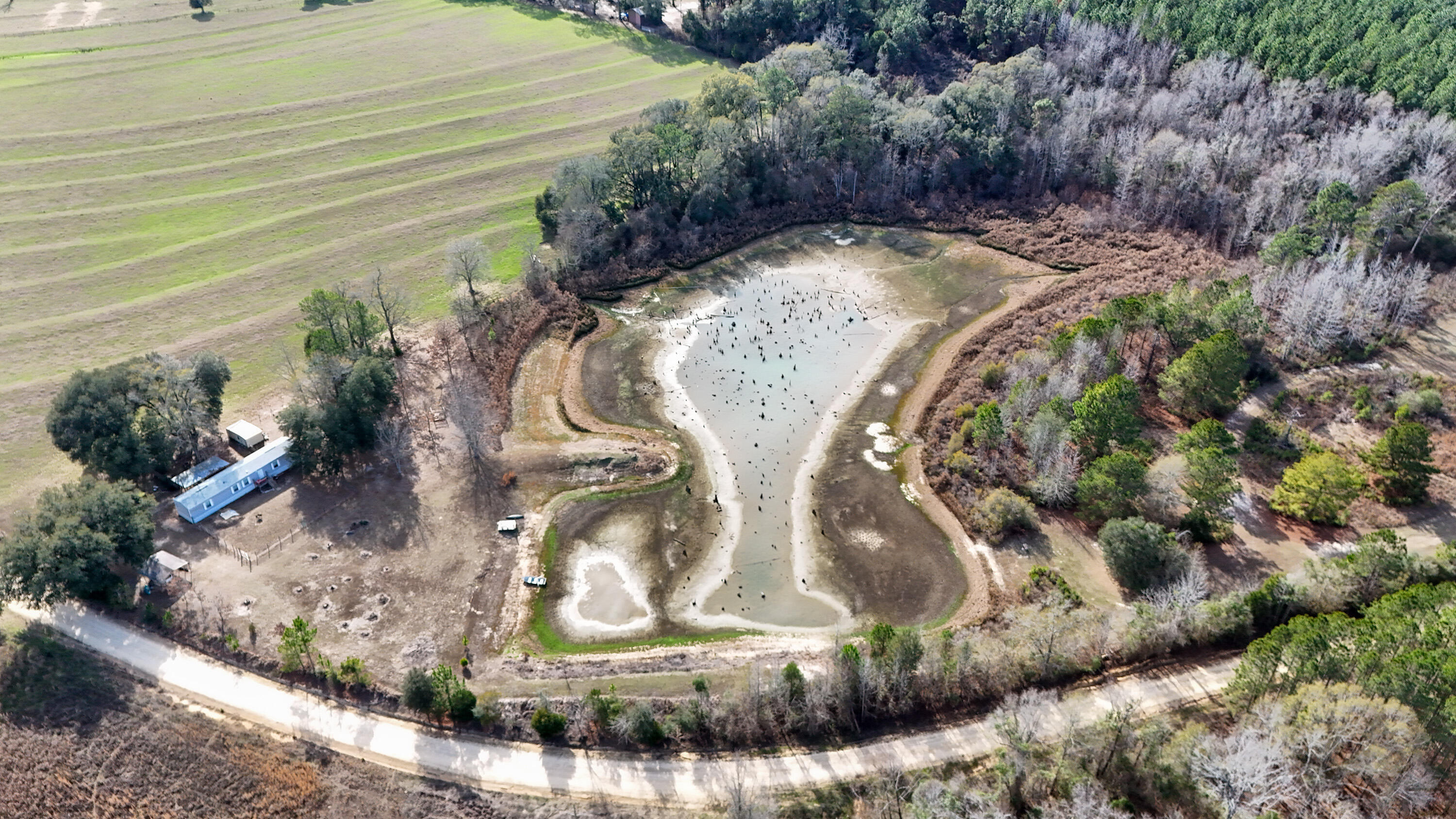 METES & BOUNDS - Land