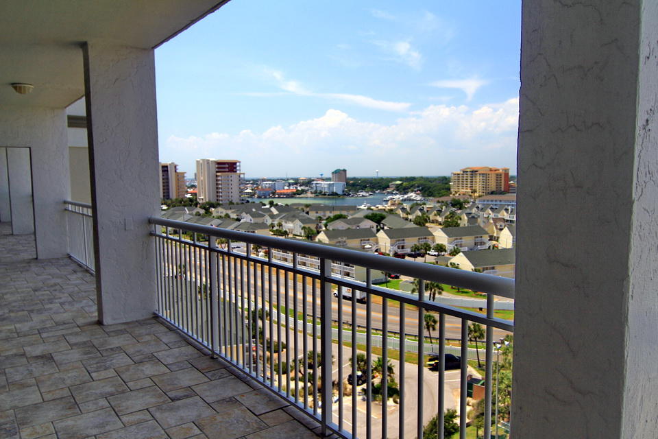 TIDES OF DESTIN - Residential