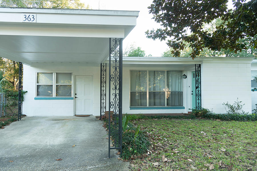 ELLIOTTS POINT 7TH ADDN - Residential Lease