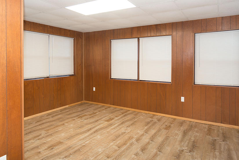 ELLIOTTS POINT 7TH ADDN - Residential Lease