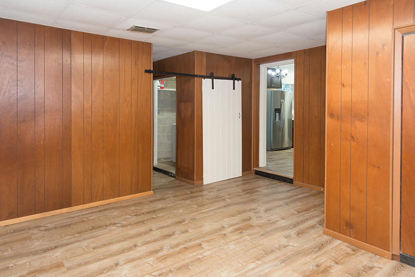 ELLIOTTS POINT 7TH ADDN - Residential Lease