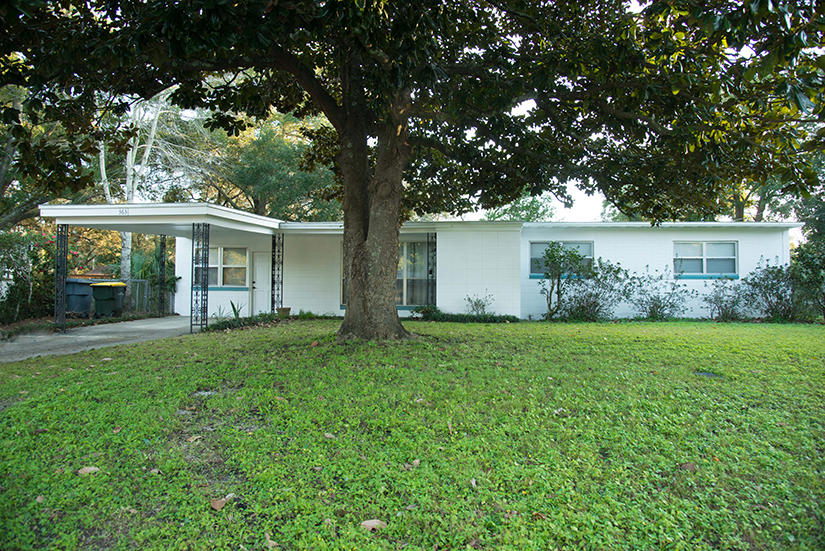 ELLIOTTS POINT 7TH ADDN - Residential Lease