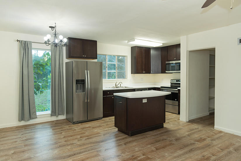 ELLIOTTS POINT 7TH ADDN - Residential Lease