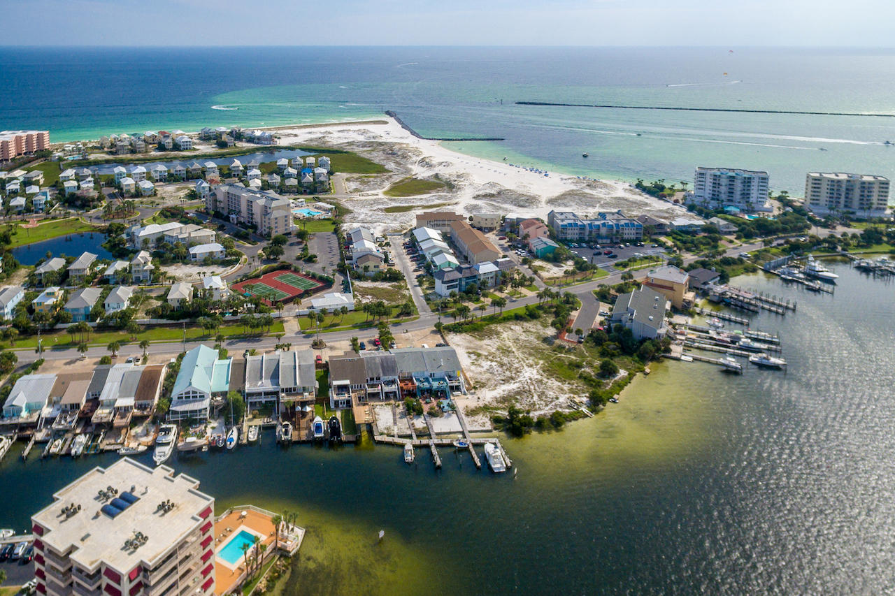 HOLIDAY ISLE - Residential