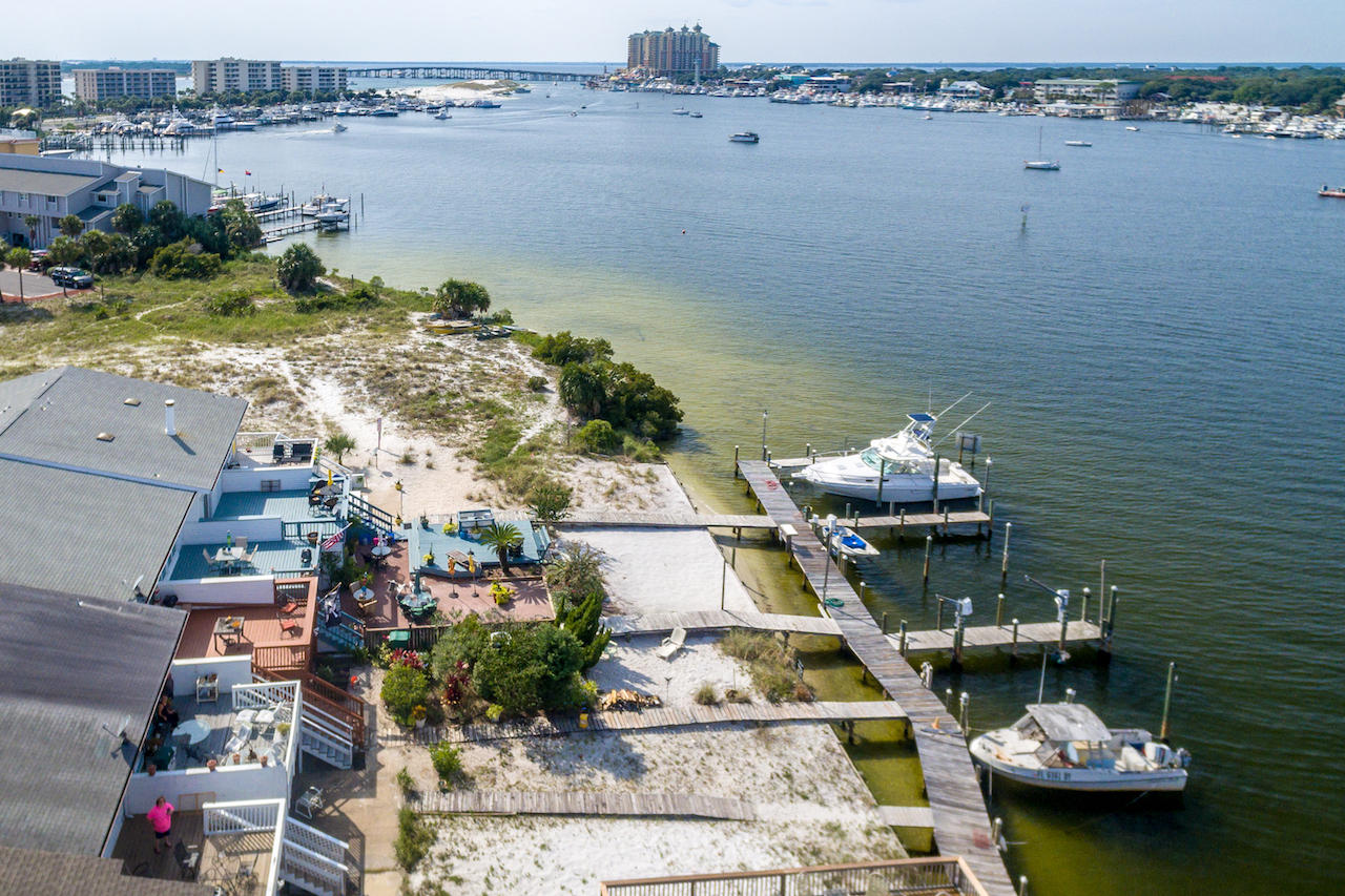 HOLIDAY ISLE - Residential