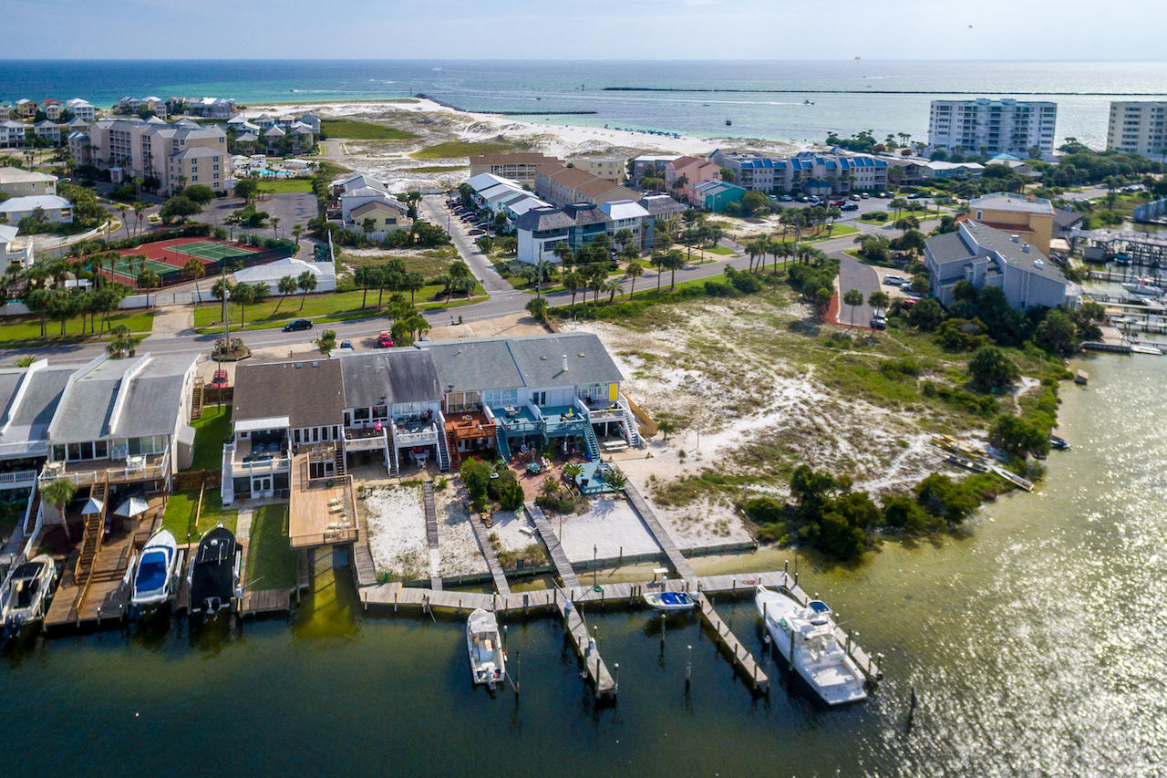 HOLIDAY ISLE - Residential