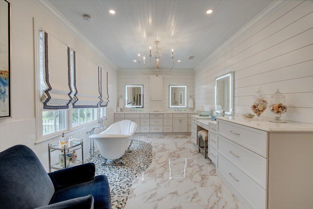 WYNNEHAVEN BEACH ESTATES - Residential