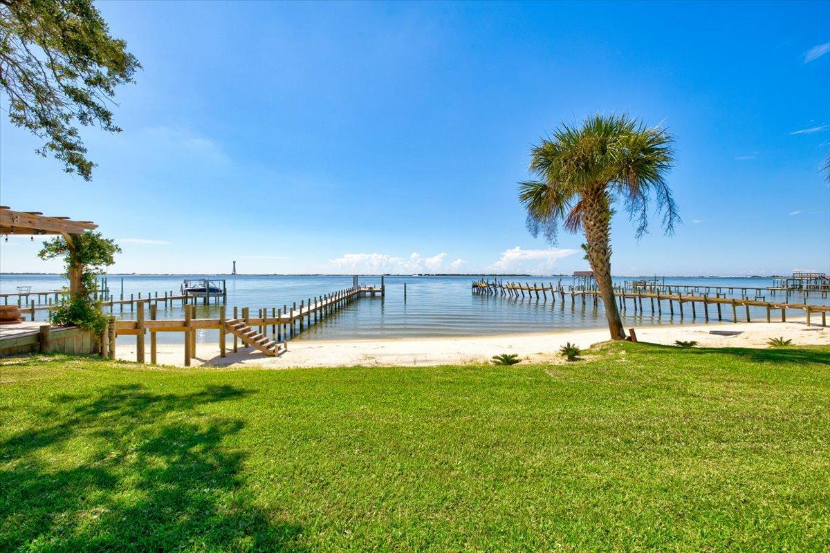 WYNNEHAVEN BEACH ESTATES - Residential