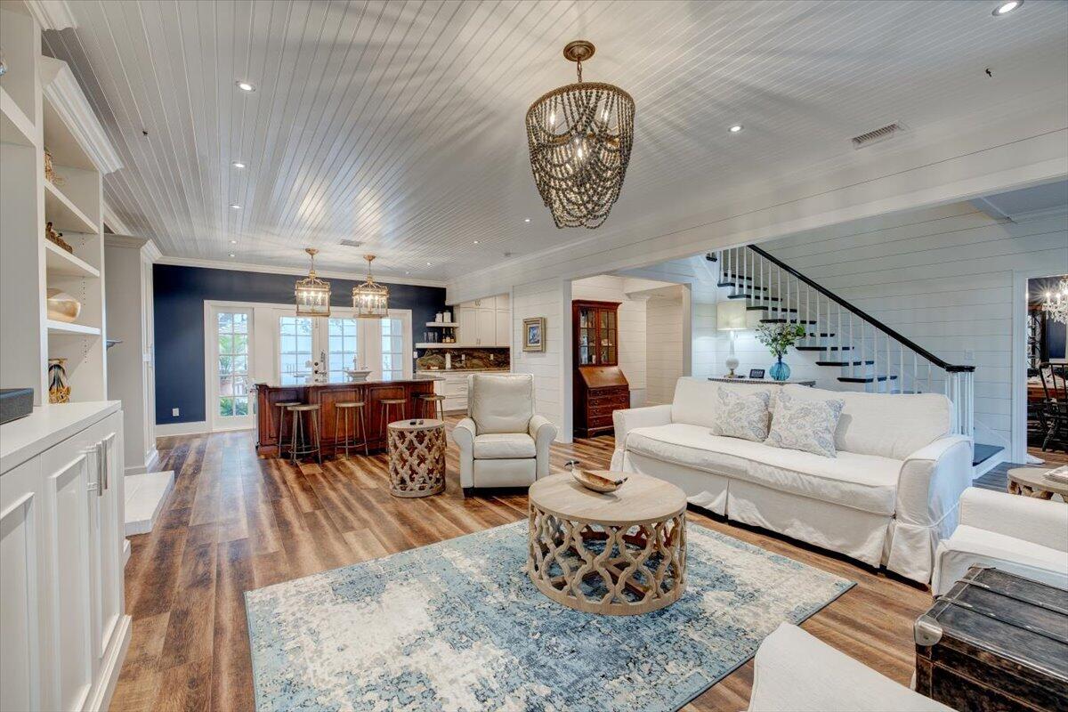 WYNNEHAVEN BEACH ESTATES - Residential