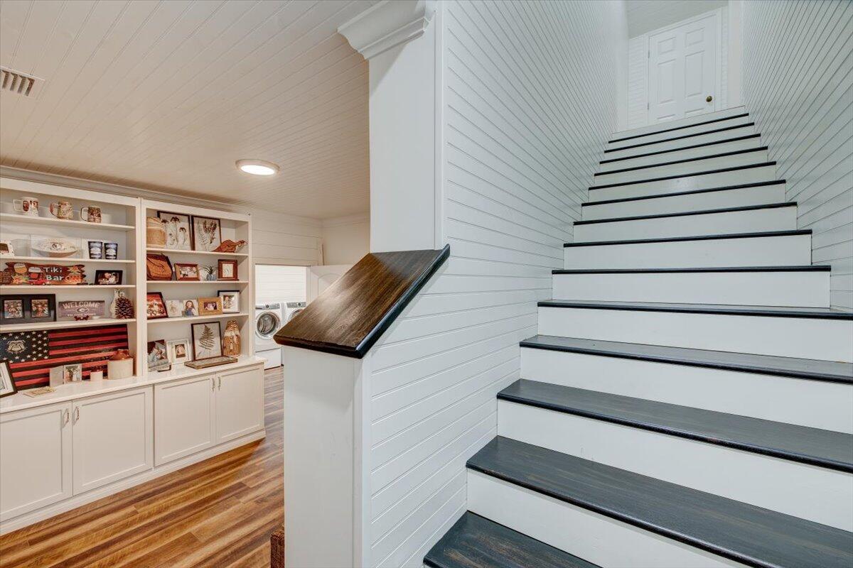 WYNNEHAVEN BEACH ESTATES - Residential