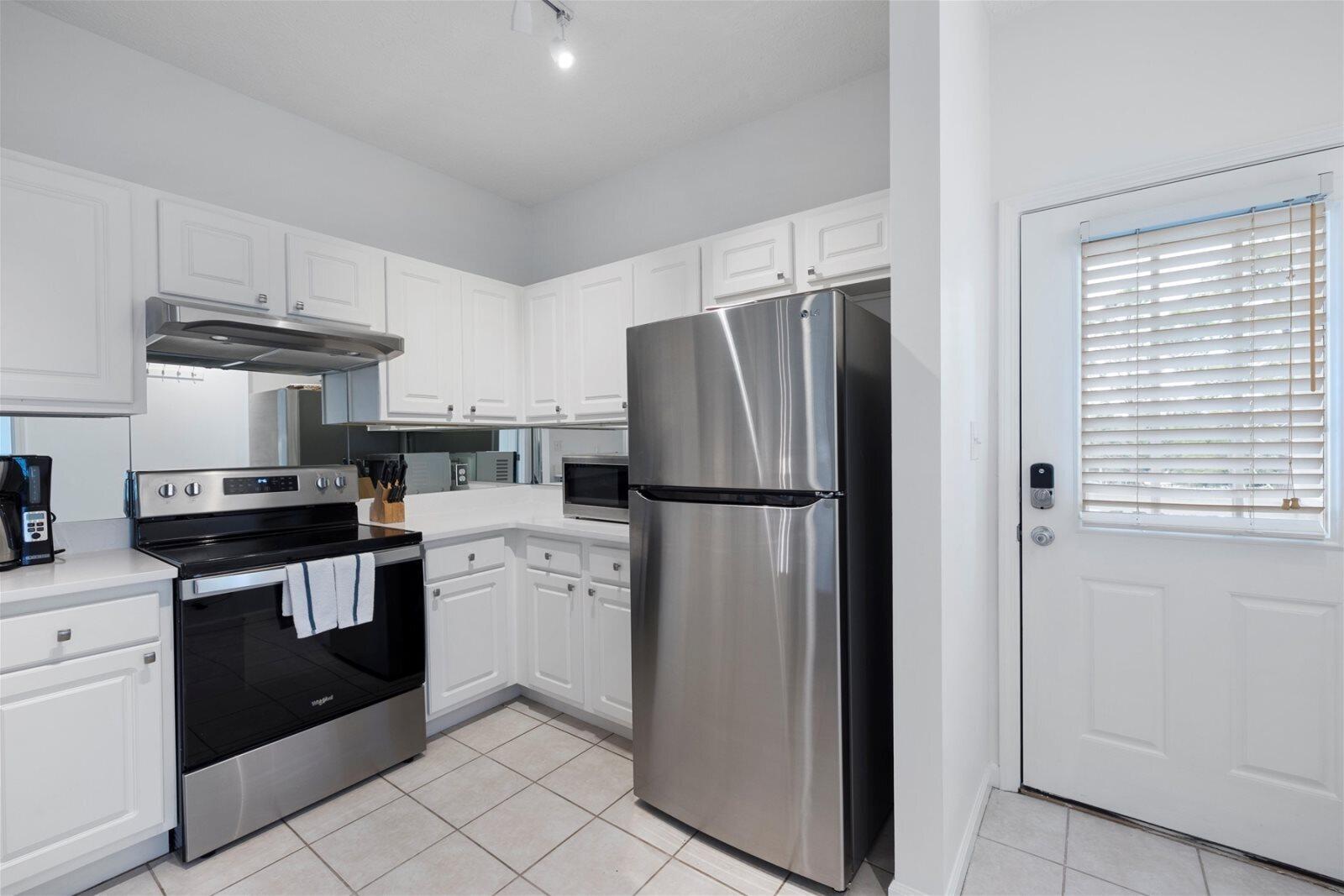 HERONS WATCH CONDO PH 2 - Residential