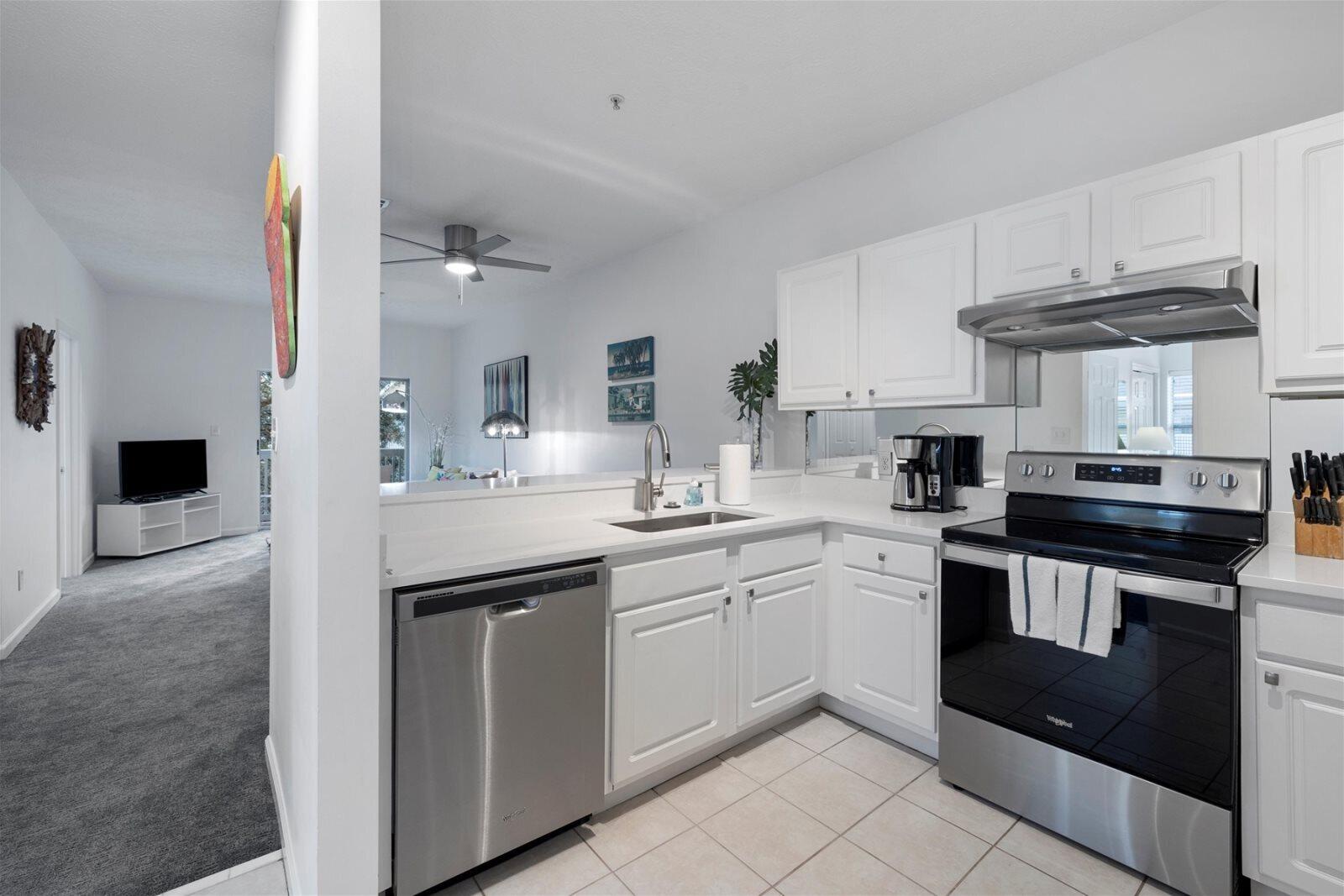 HERONS WATCH CONDO PH 2 - Residential