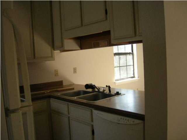 SPINNAKER - Residential Lease