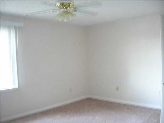 SPINNAKER - Residential Lease