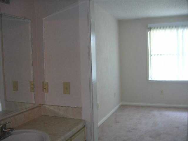 SPINNAKER - Residential Lease