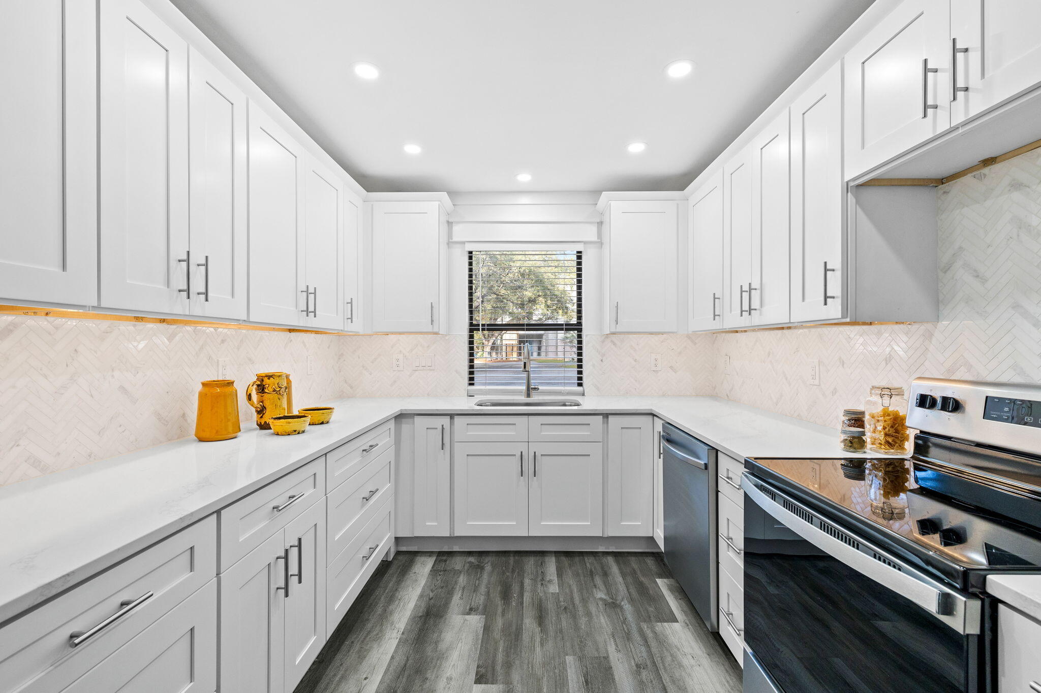 LAKEWOOD OF SEAGROVE BEACH - Residential