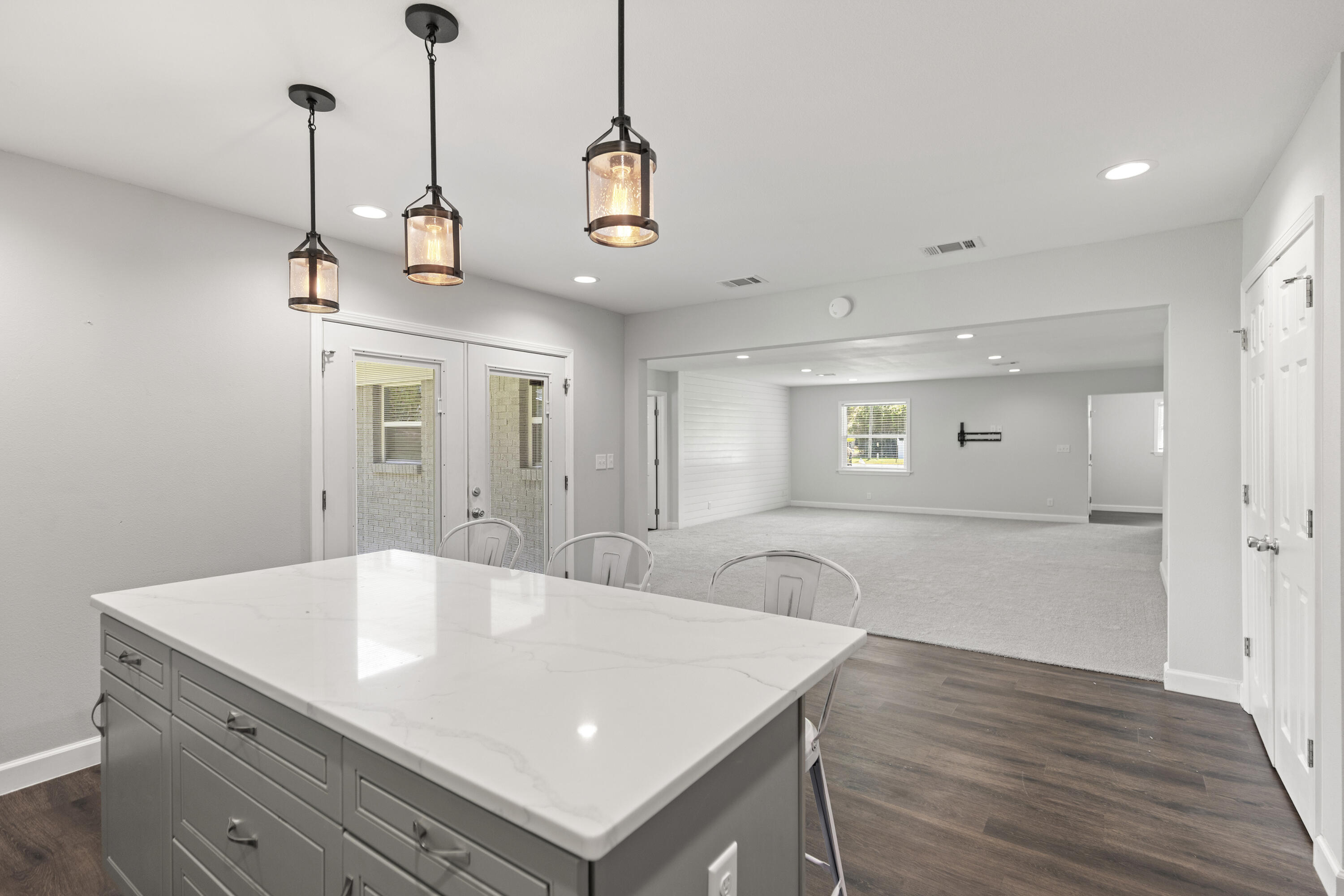 FIELD S/D 1ST ADDN - Residential Lease
