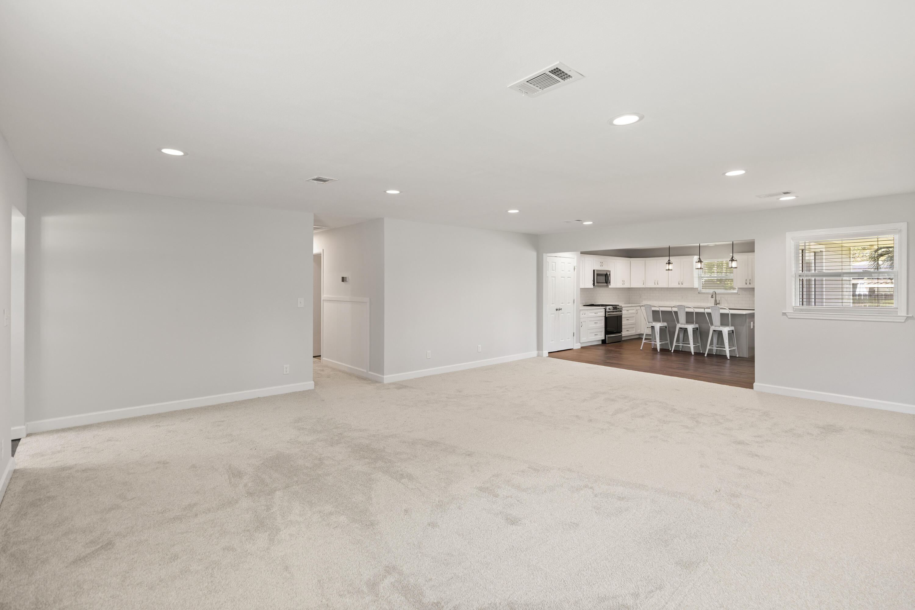 FIELD S/D 1ST ADDN - Residential Lease