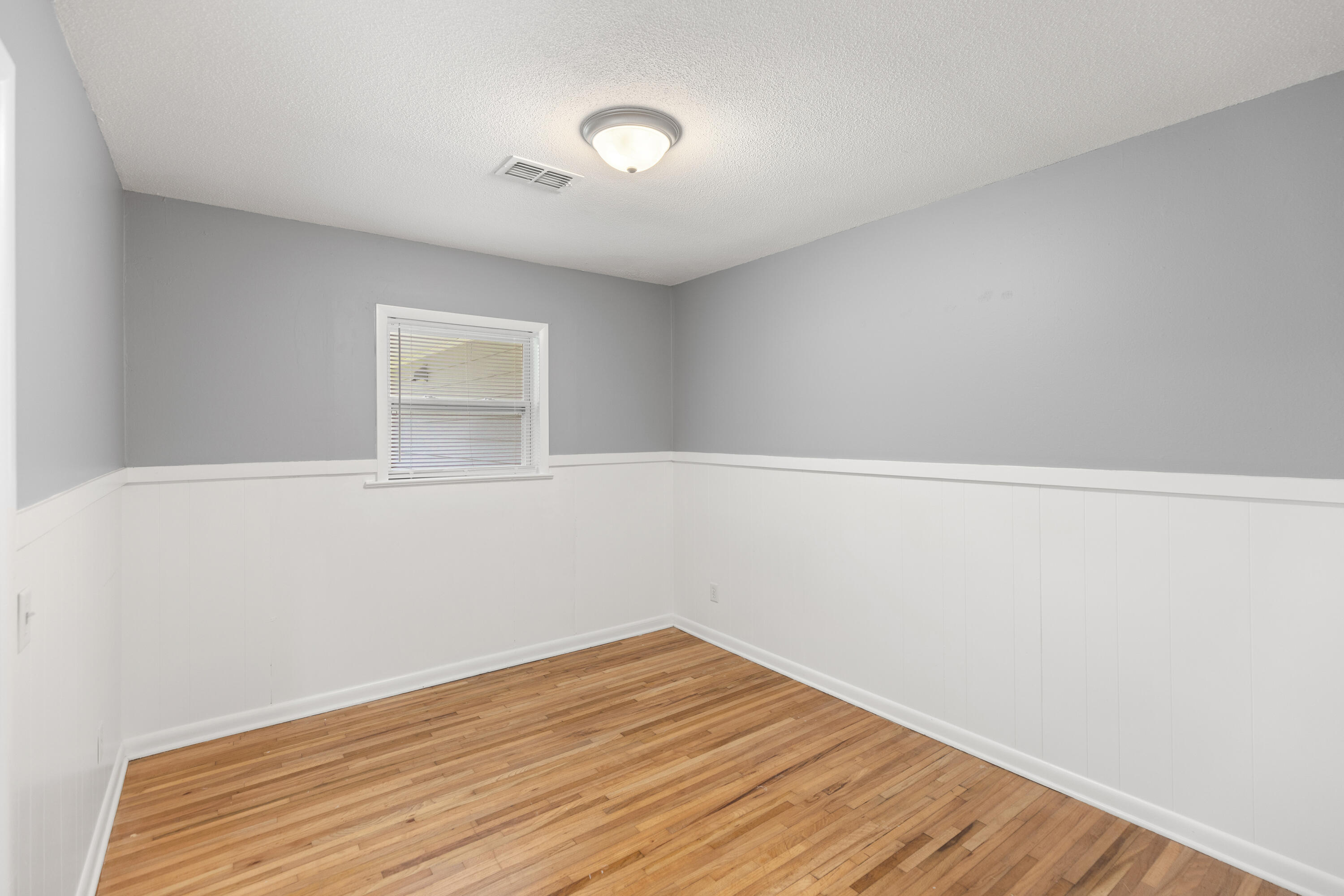 FIELD S/D 1ST ADDN - Residential Lease