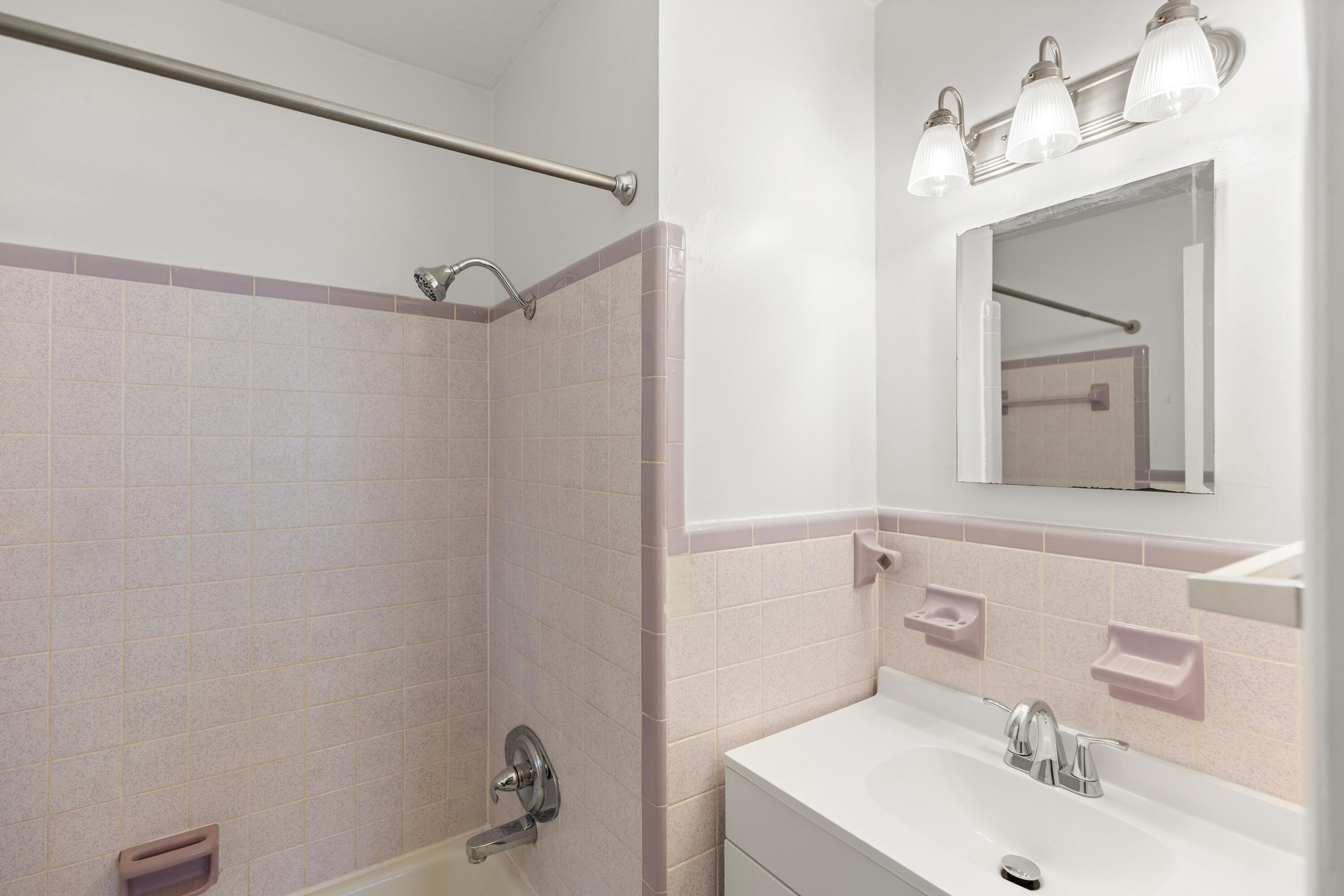FIELD S/D 1ST ADDN - Residential Lease